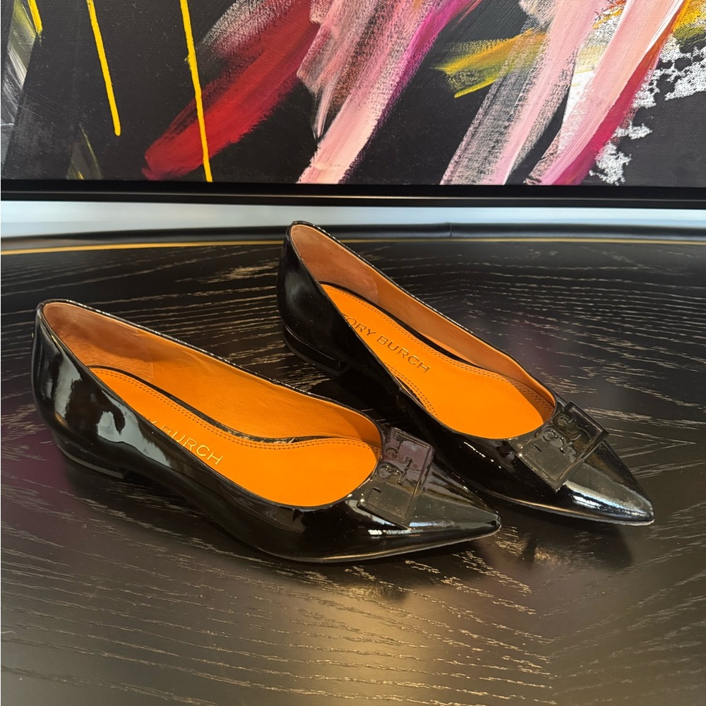 Tory Burch Black Patent Leather Loafers with Pointed Toe